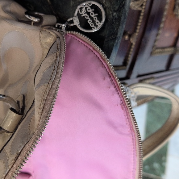 Coach Poppy 2010 Signature Gold 2 Way Satchel/Crossbody - Picture 10 of 15